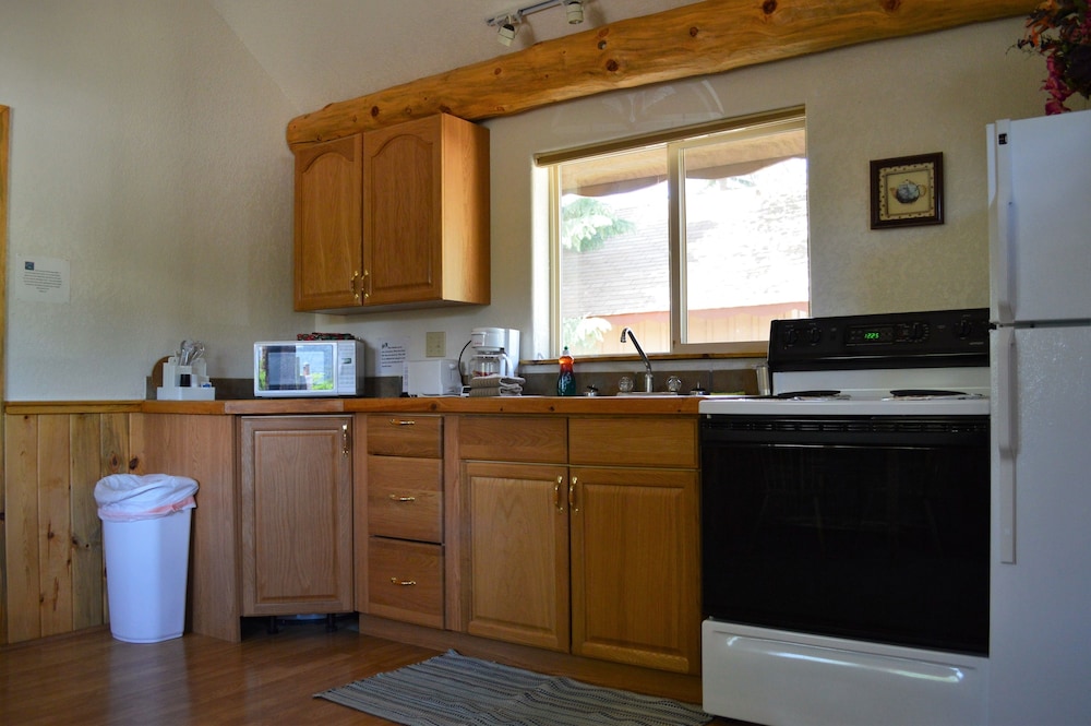 Cabin, Mountain View (Aster - Not Pet Friendly) photo 2