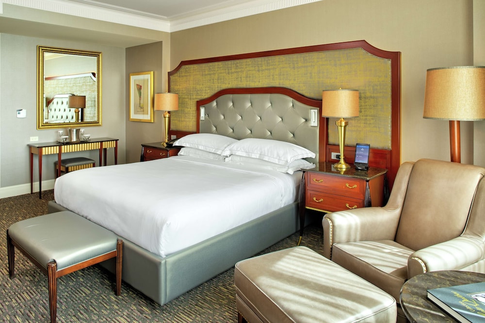 Executive Room, Accessible, Club Lounge Access (Lake View) photo 2