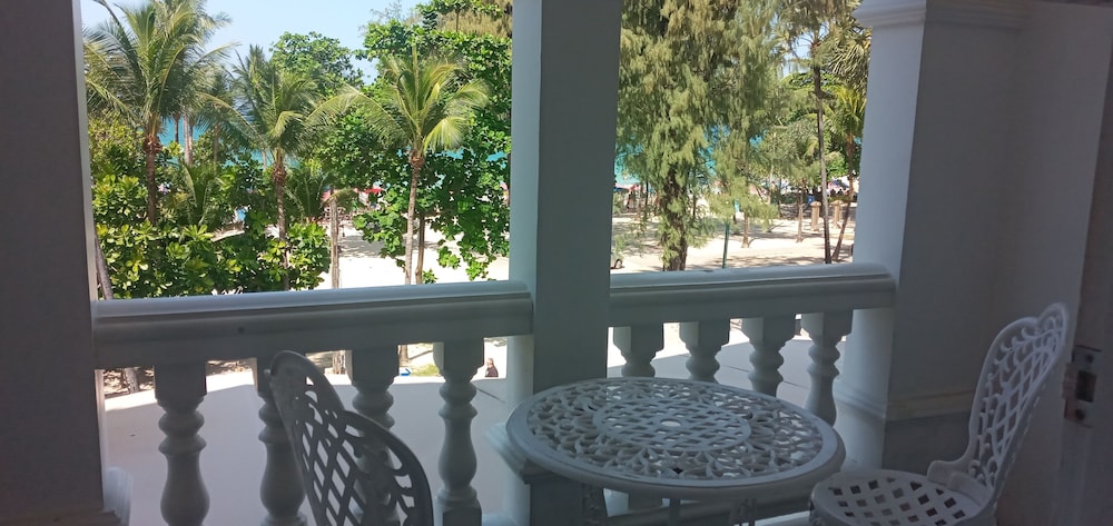 Superior Sea View with Balcony - Photo 3
