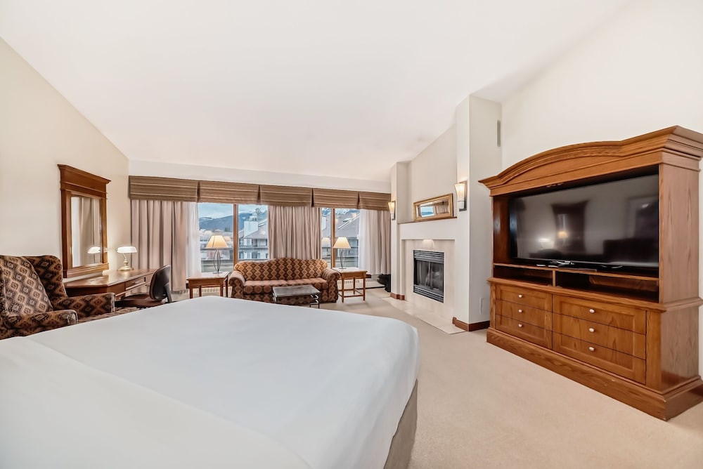 Executive Room, 1 King Bed photo 3