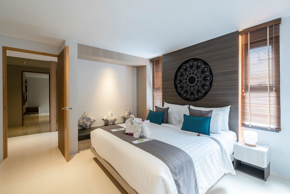Two Bedroom Suite - Photo 2