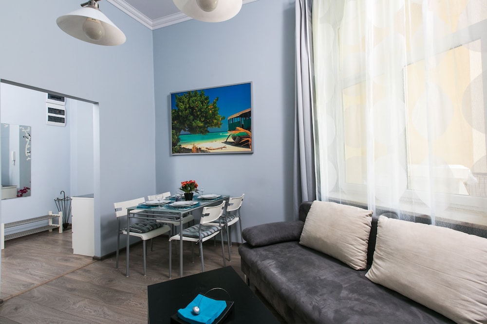 Superior Apartment, 2 Bedrooms, Kitchen, Garden View photo 2