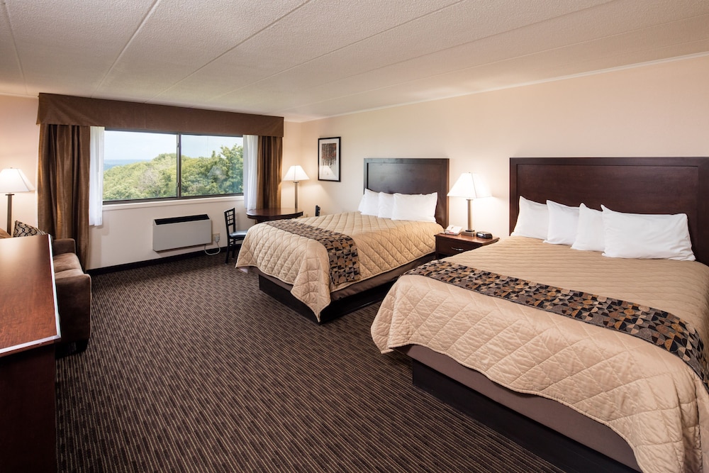 Premium Room, 2 Queen Beds photo 1