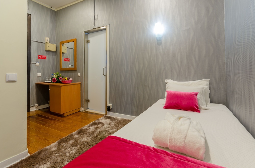 Triple Room - Photo 1