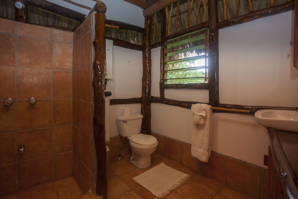Basic Cabin, 1 Bedroom, River View, Mountainside photo 3