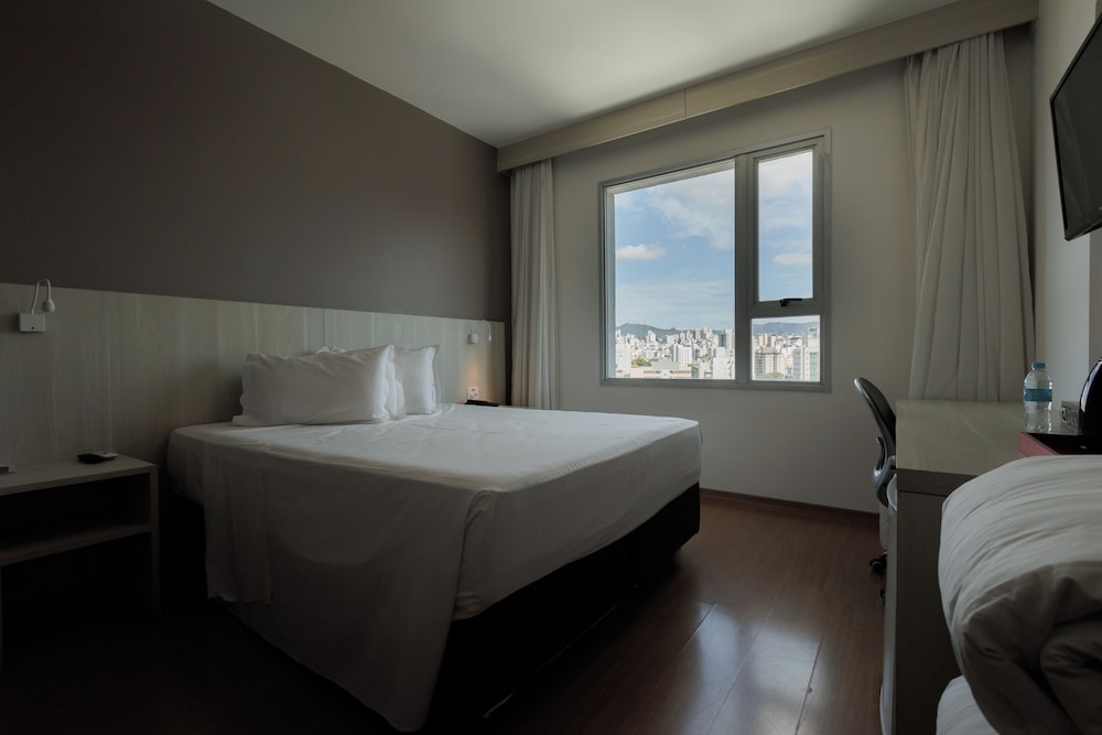 Superior Room thumbnail 6