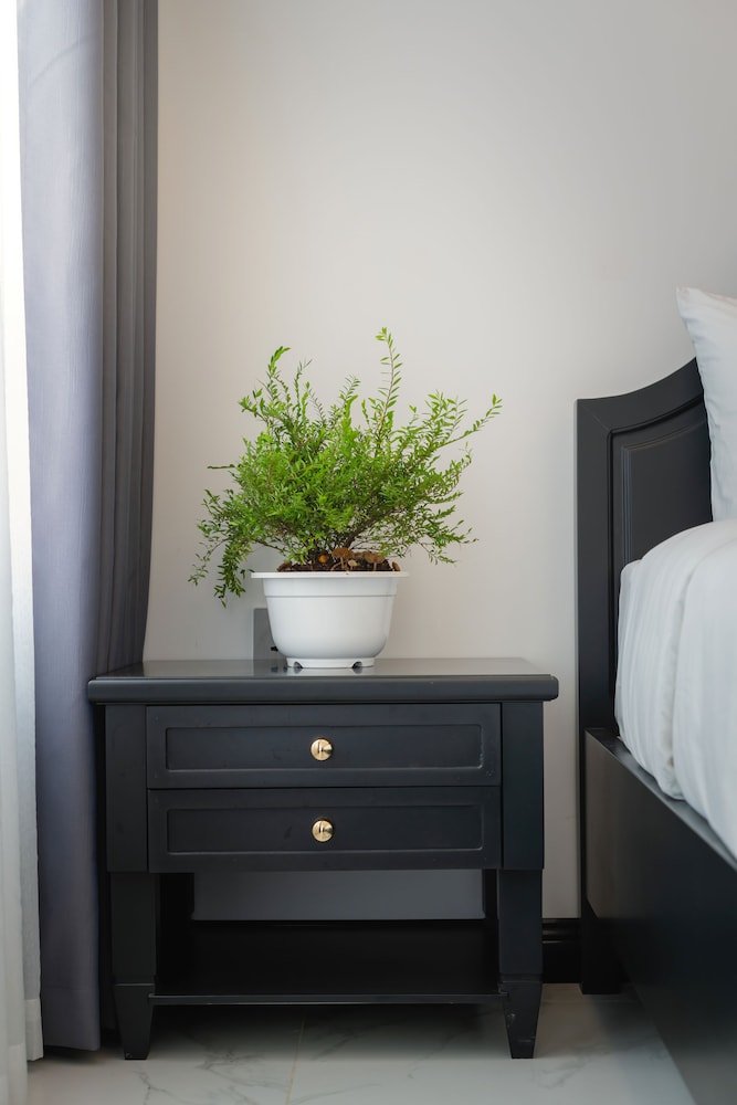 Junior Apartment