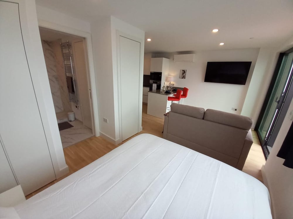 Apartment photo 3
