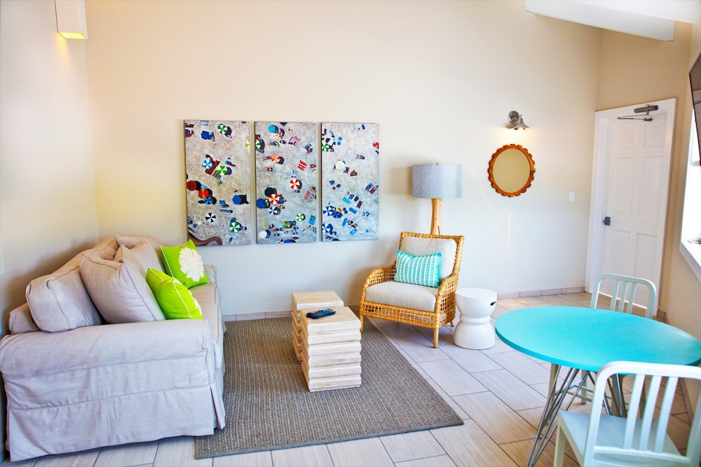 Double Room Single Use, 1 Bedroom, Non Smoking, Ocean View photo 2