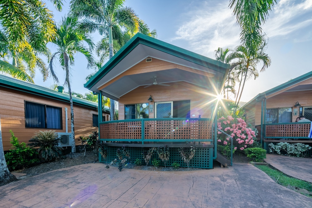2 Bedroom Villa photo 2