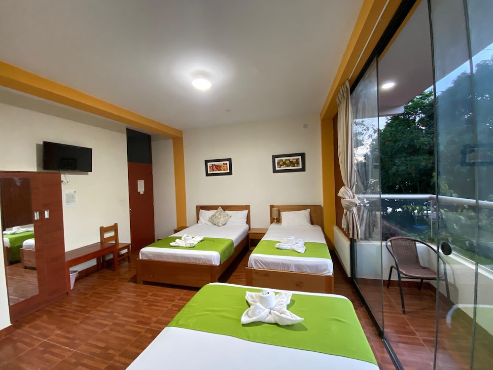 Basic Triple Room photo 1