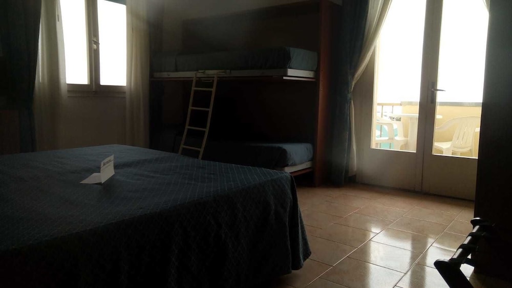 Quadruple Room, Balcony, Sea View photo 1