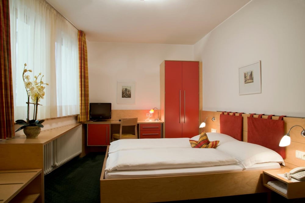 Double Room, Non Smoking photo 2