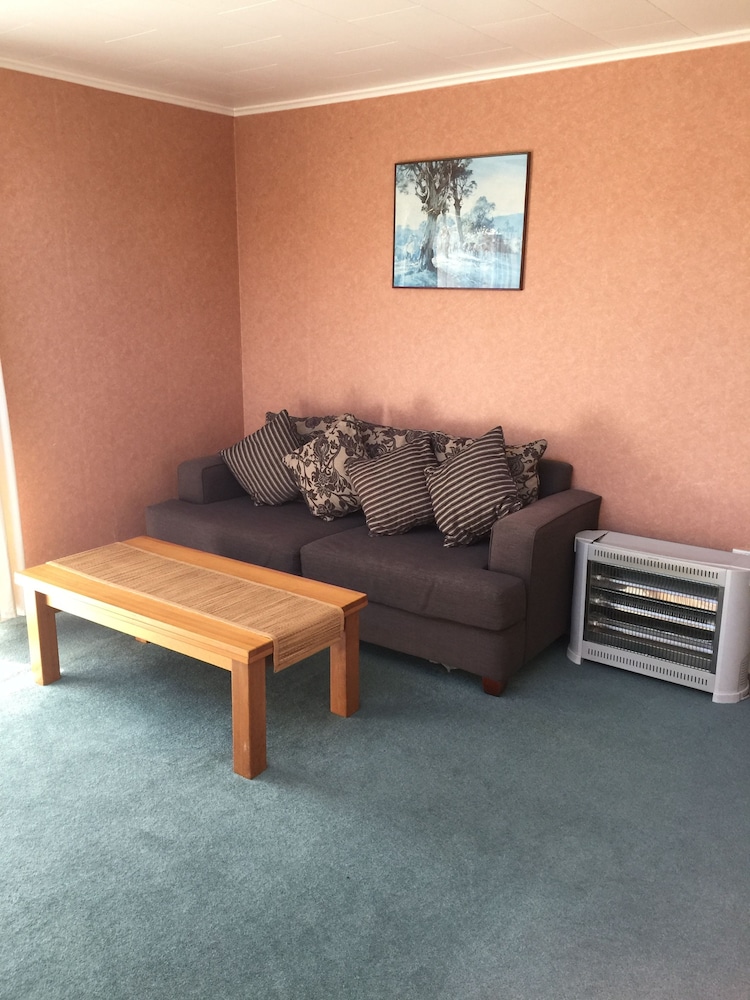 Family Chalet, 1 Bedroom (Unit 7) photo 2