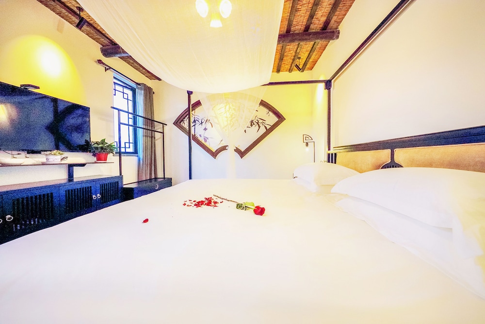 Quadruple Suite, Hot Spring photo 1