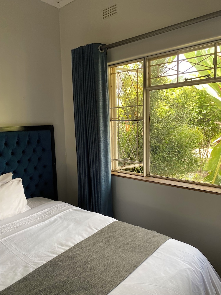 Standard Room photo 3