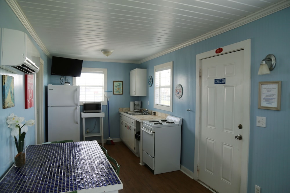 Classic Cottage, 2 Bedrooms, Kitchen photo 2