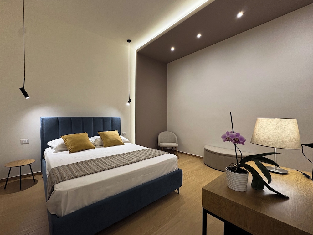 Deluxe Double Room, Courtyard View