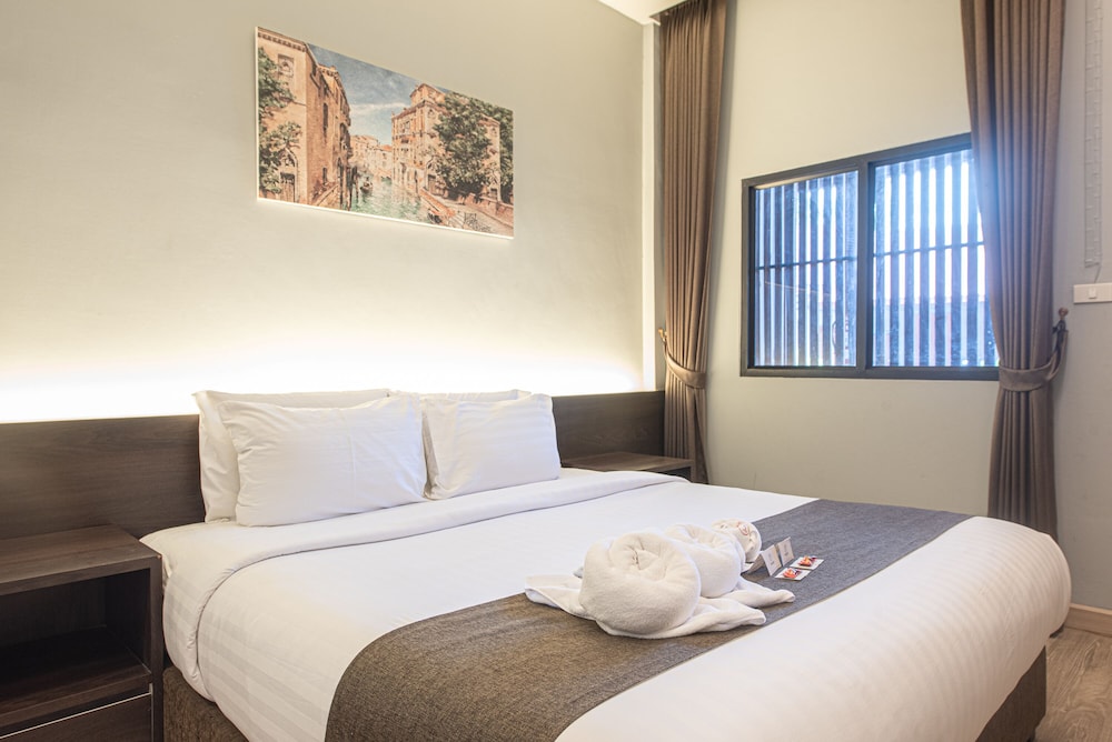 Signature Double Room - Photo 1