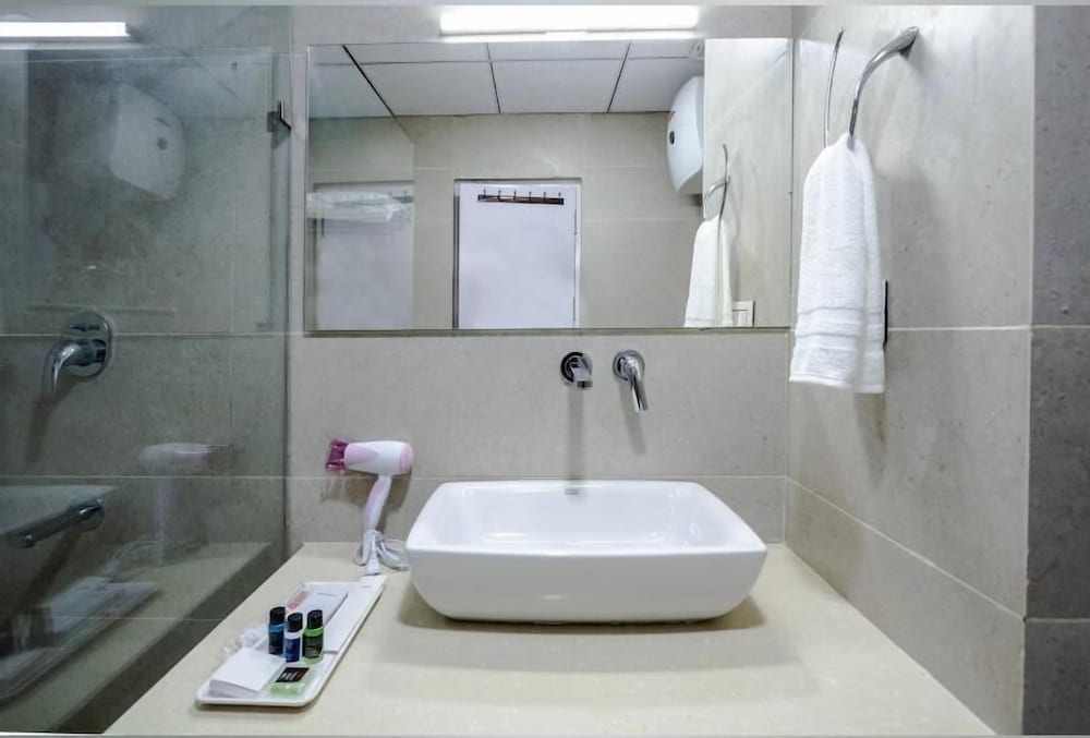 Deluxe Room - Photo 2