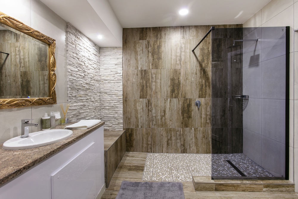 Executive Suite photo 3