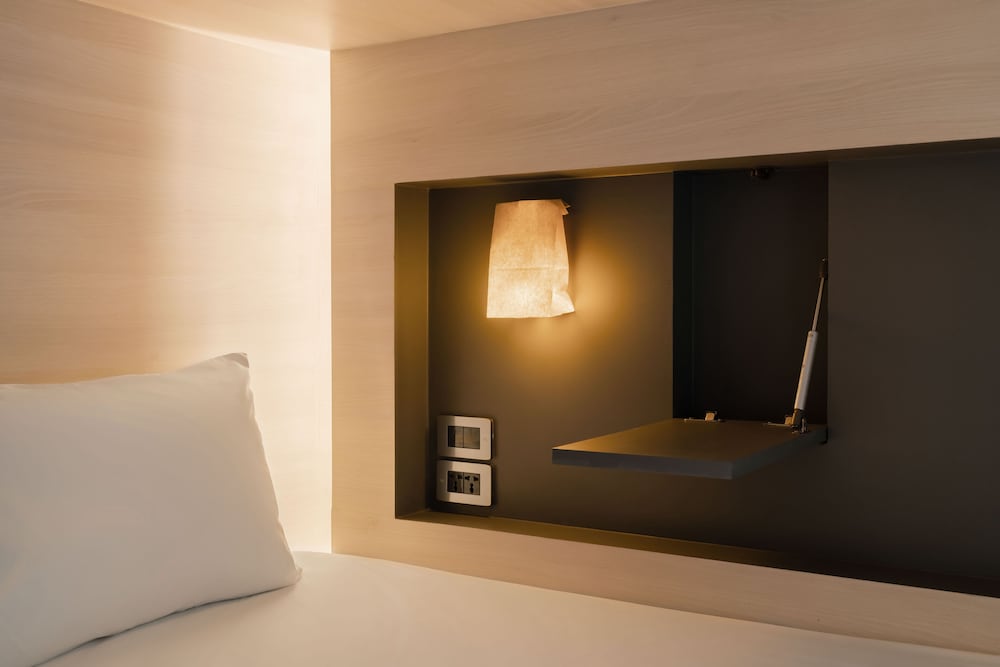 Shared Dormitory, Women only, 4 Beds photo 3