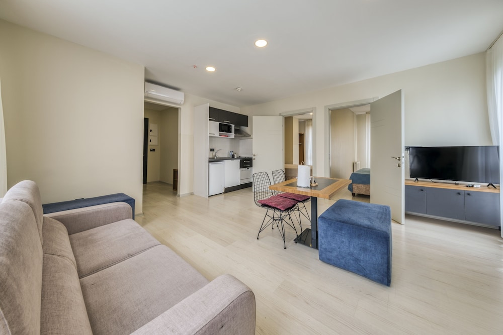 Family Apartment photo 1