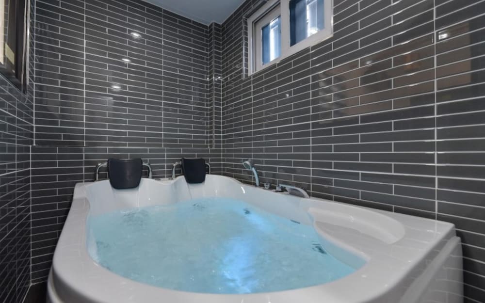 Room (Byeolchae House Two(Spa/Beam Projecto)