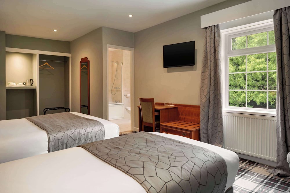 Classic Twin Room, 2 Twin Beds photo 2