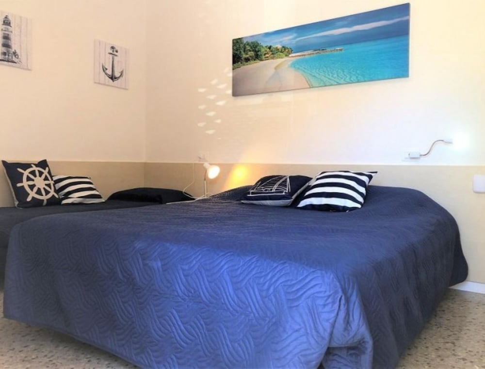 Apartment, 2 Bedrooms, Balcony, City View photo 1
