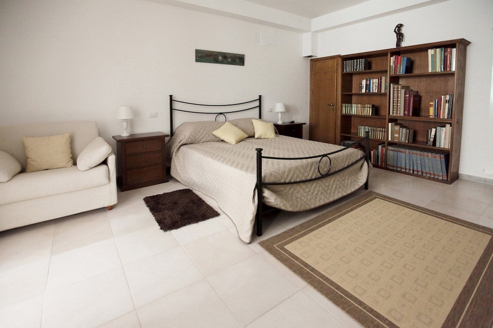 Panoramic Villa, 5 Bedrooms, Lake View photo 1
