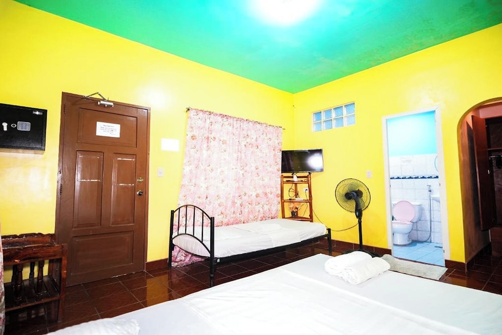 Standard Double Room, Garden View