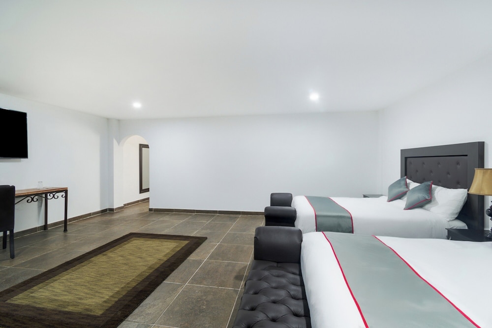 Family Room photo 2
