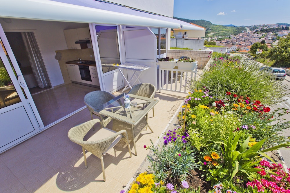 Comfort Apartment, 1 Bedroom, Terrace, City View - Photo 7