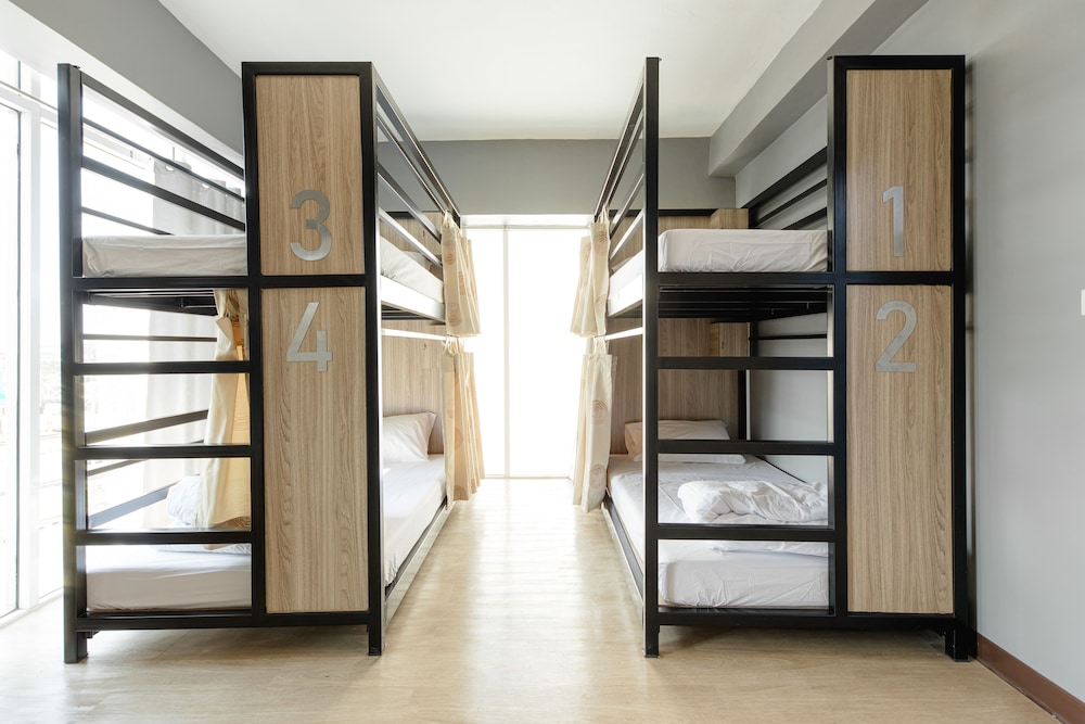 Private 4 Bed Dormitory with Shared Bathroom photo 1