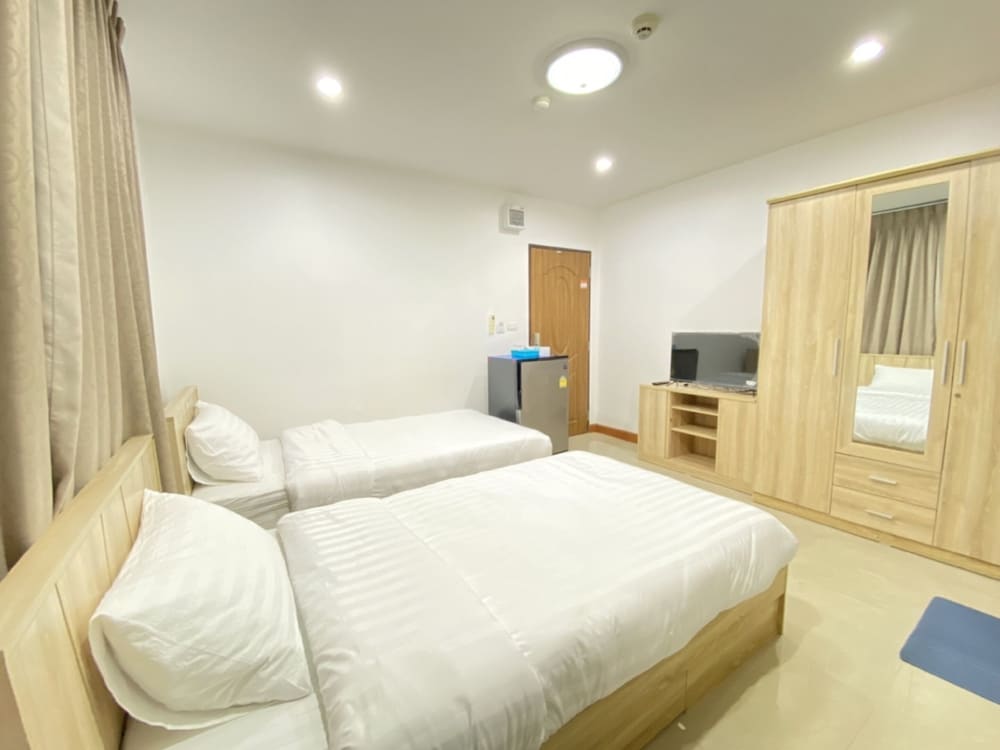 Superior Room, 2 Twin Beds, Non Smoking photo 2