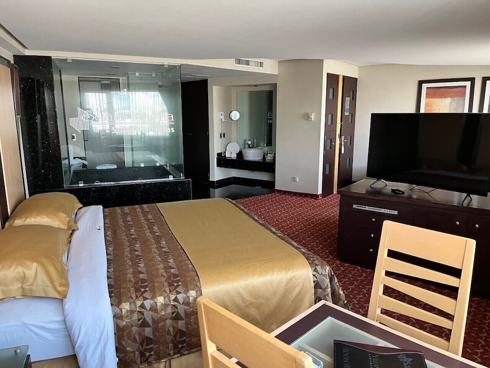 Suite photo 1