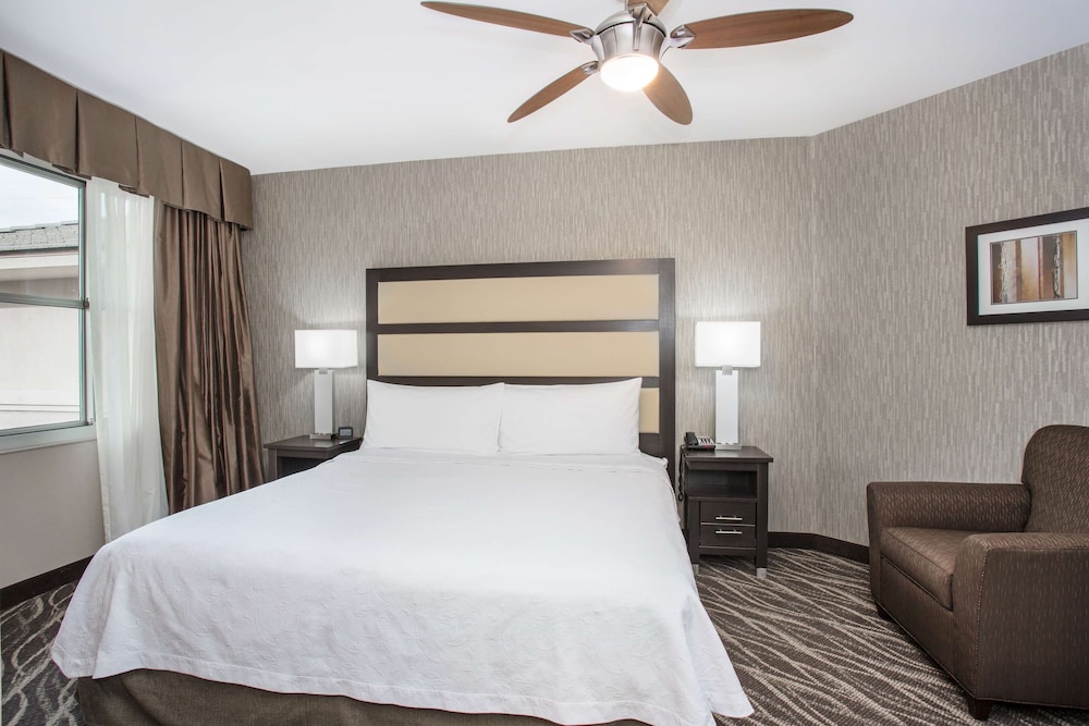 Suite, Multiple Beds, Non Smoking - Photo 1