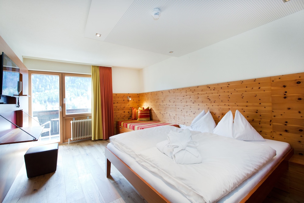 Premium Double Room photo 1