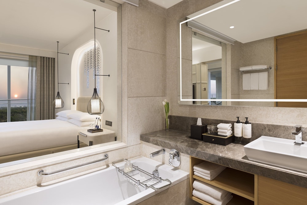 Royal Suite, City View photo 1