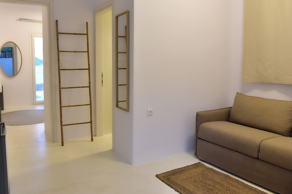 Mamma Mia luxury suite with private pool and sea view photo 3