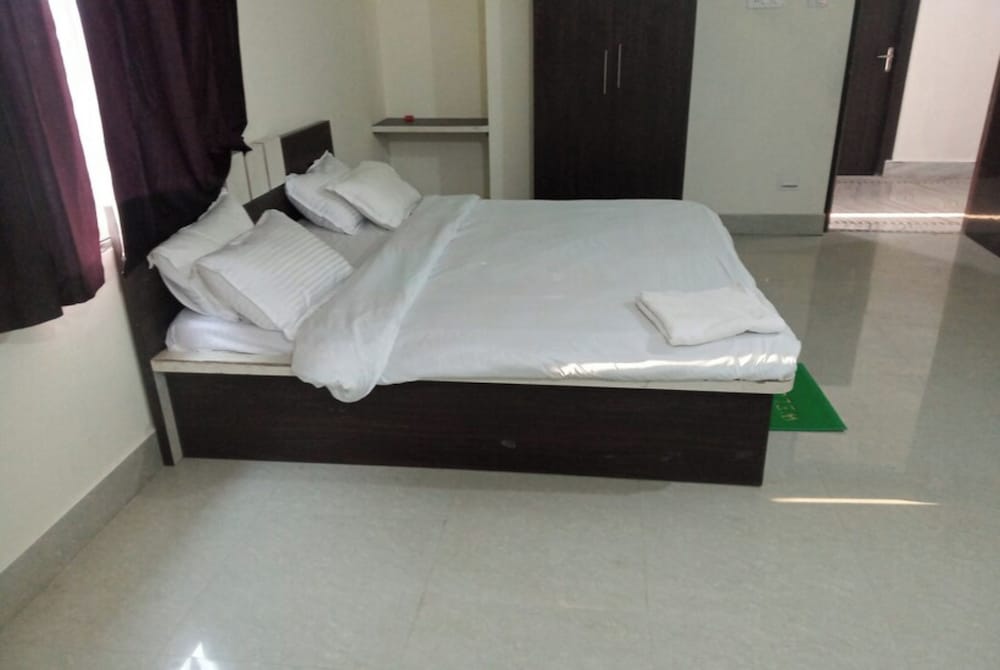 Superior Double Room, City View photo 3