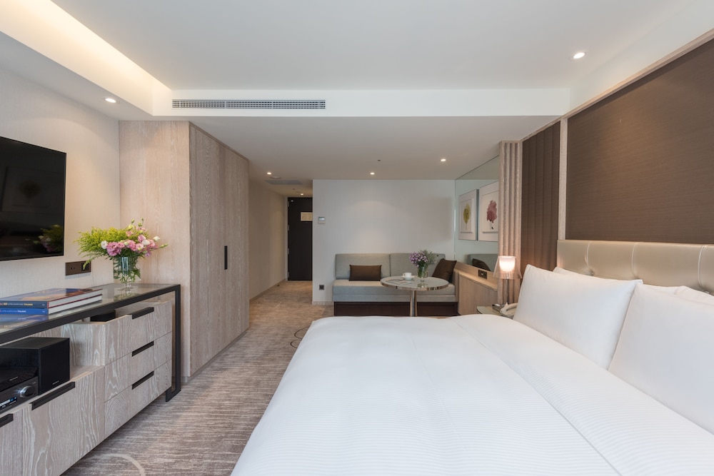 Business Double Room with Extra Bed