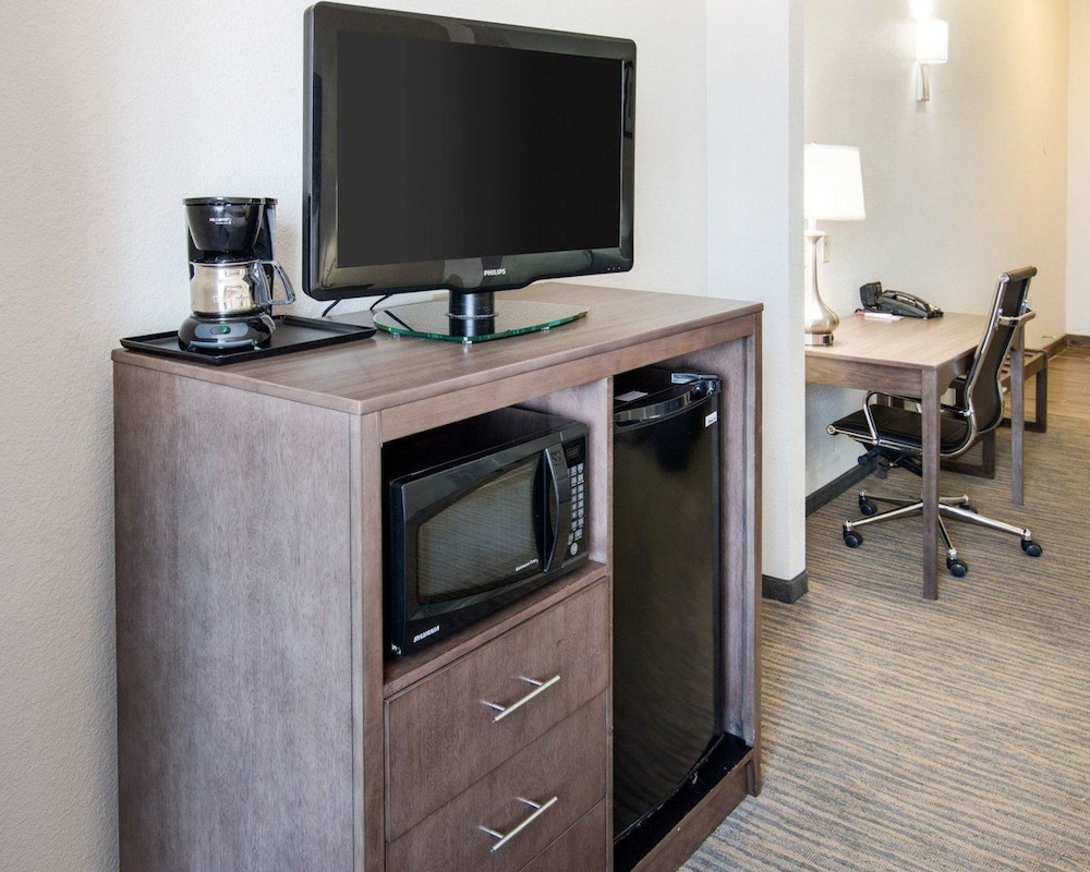 Suite, Non Smoking - Photo 9