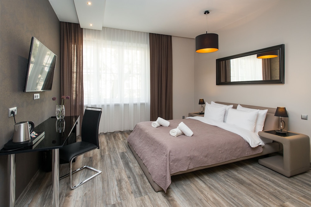 Deluxe Double Room, 1 Queen Bed, Hot Tub photo 3