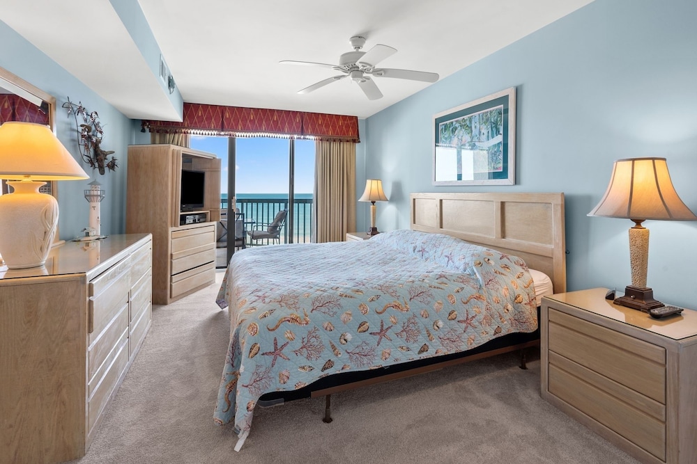 Condo, 4 Bedrooms