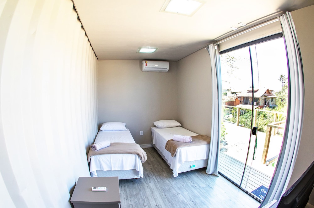 Standard Double or Twin Room, 1 Double or 2 Twin Beds, Private Bathroom photo 3