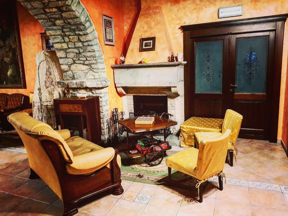 Superior Suite, Ensuite photo 3