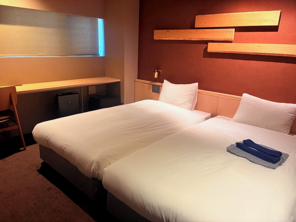 Basic Twin Room, Non Smoking