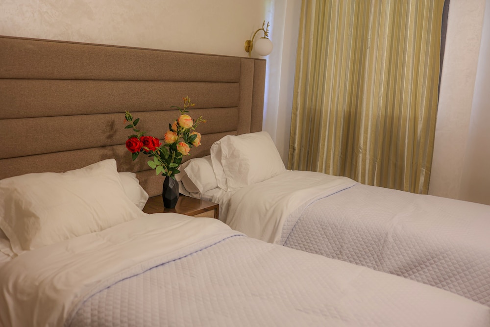 Deluxe Twin Room photo 1